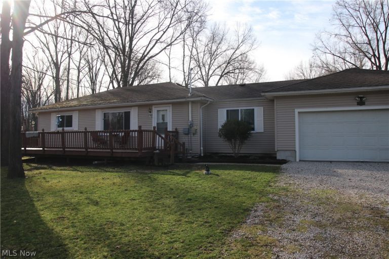 10024 Cummins Lane, Deerfield, OH - Photo 2