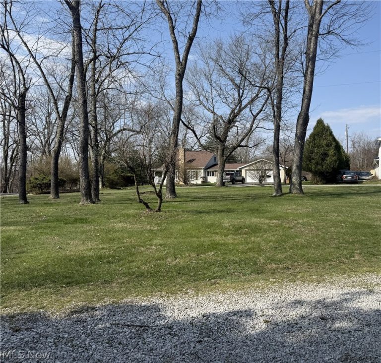 601 Emmett Way, Steubenville, OH - Photo 3