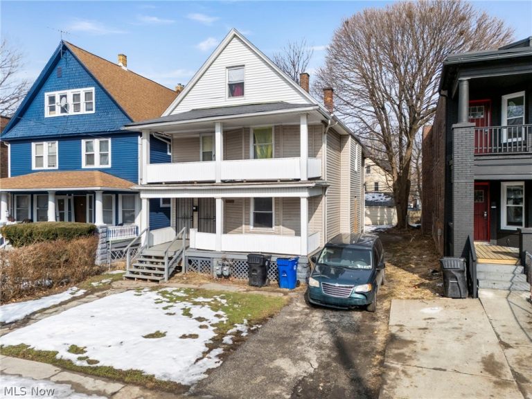 10301 Kempton, Cleveland, OH - Photo 2