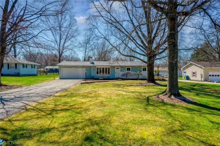 3520 Shellhart Road, Norton, OH - Photo 2