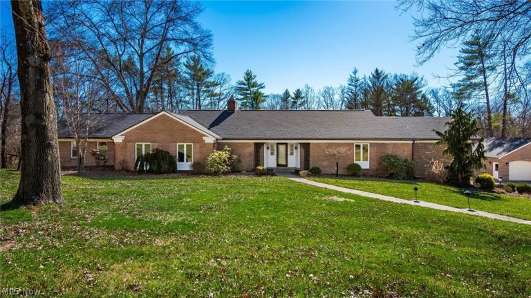 1200 East Drive, Zanesville, OH - Photo 2