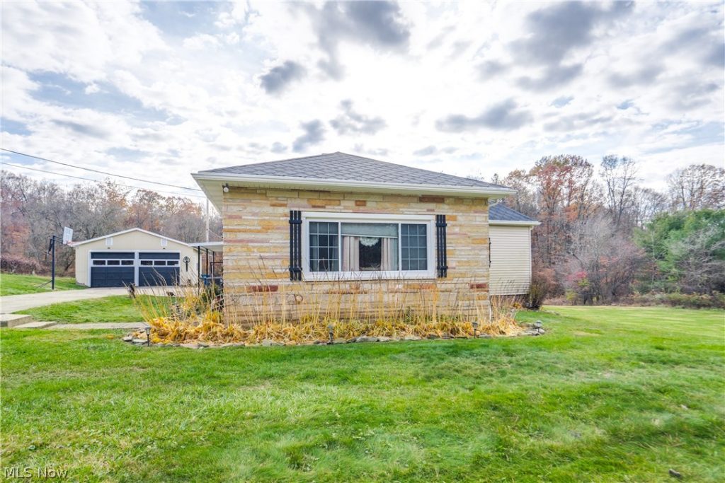4943 Martin Drive, East Sparta, OH