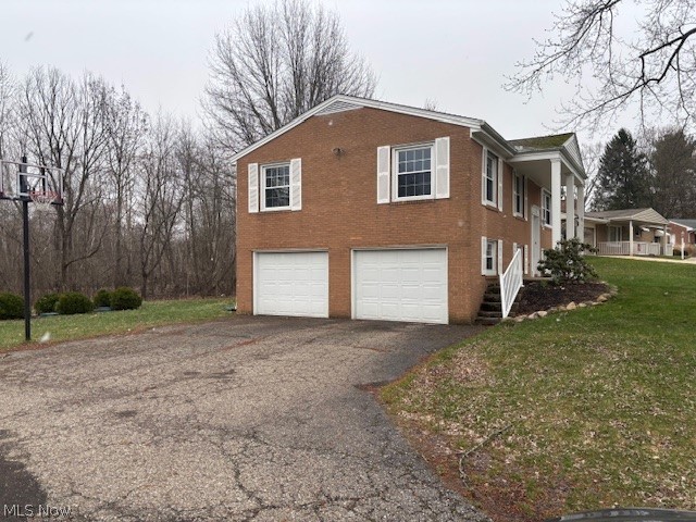 1378 Devon Drive, North Canton, OH - Photo 2