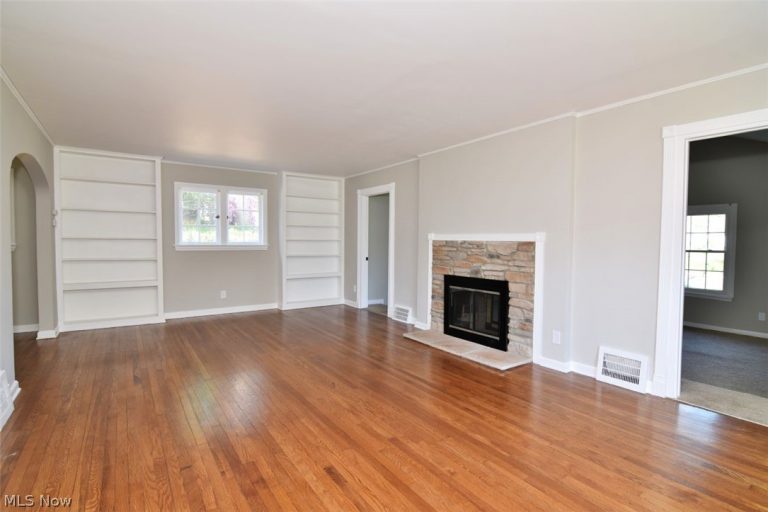 2423 Eaton Road, University Heights, OH - Photo 4