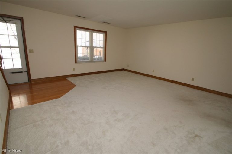 6694 Connecticut Colony Circle #47, Mentor, OH - Photo 8