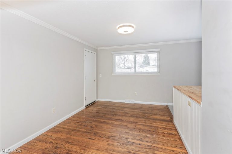 550 Augdon Drive, Elyria, OH - Photo 8