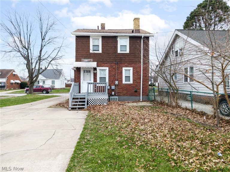 19307 Kildeer Avenue, Cleveland, OH - Photo 3