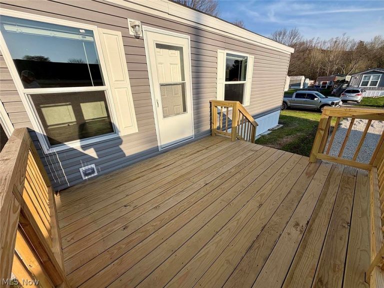 924 Mountain View Drive, Minerva, OH - Photo 6