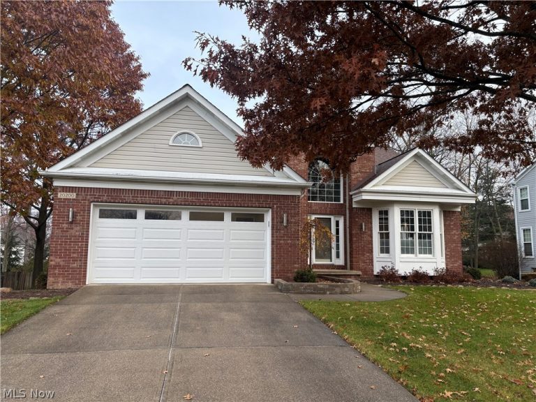 20200 Ellsworth Drive, Strongsville, OH - Photo 2
