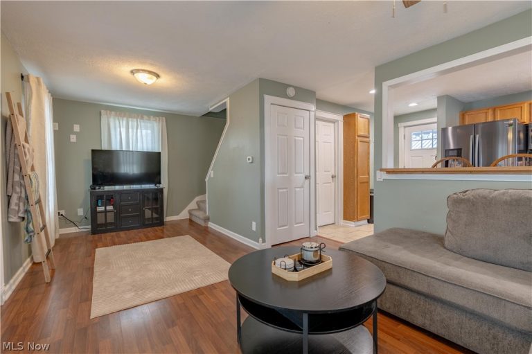 702 Griffith Avenue, Massillon, OH - Photo 5