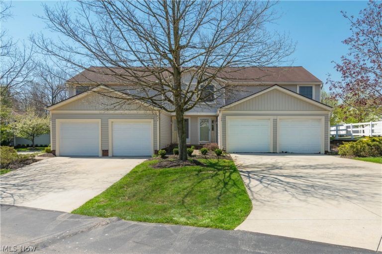 106 Maria Drive, Bedford, OH, 44146