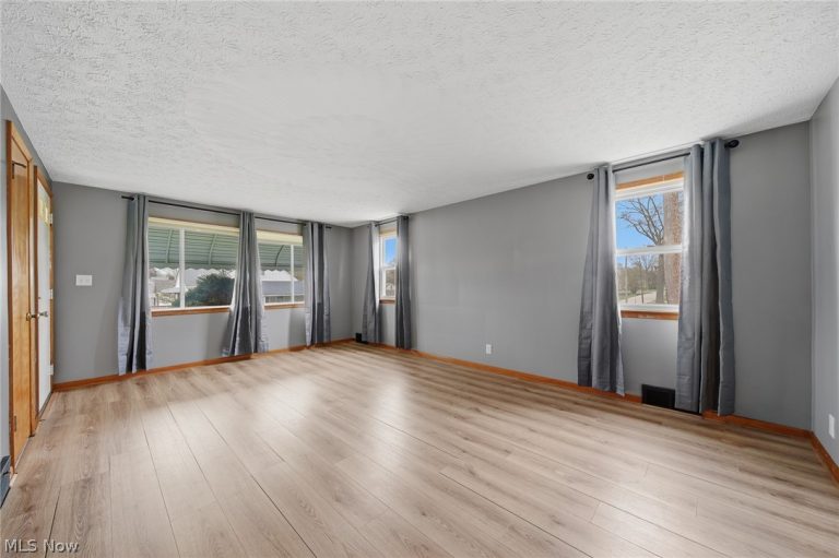 1814 Demington Avenue, Canton, OH - Photo 4