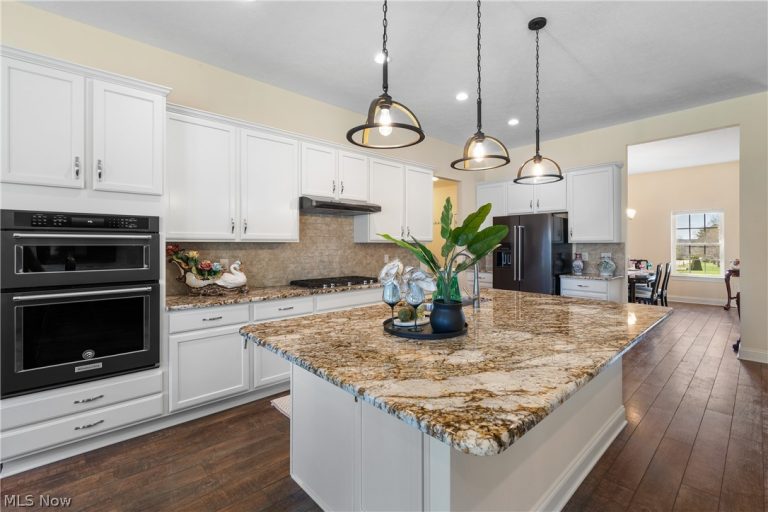 535 Caston Road, Green, OH - Photo 3