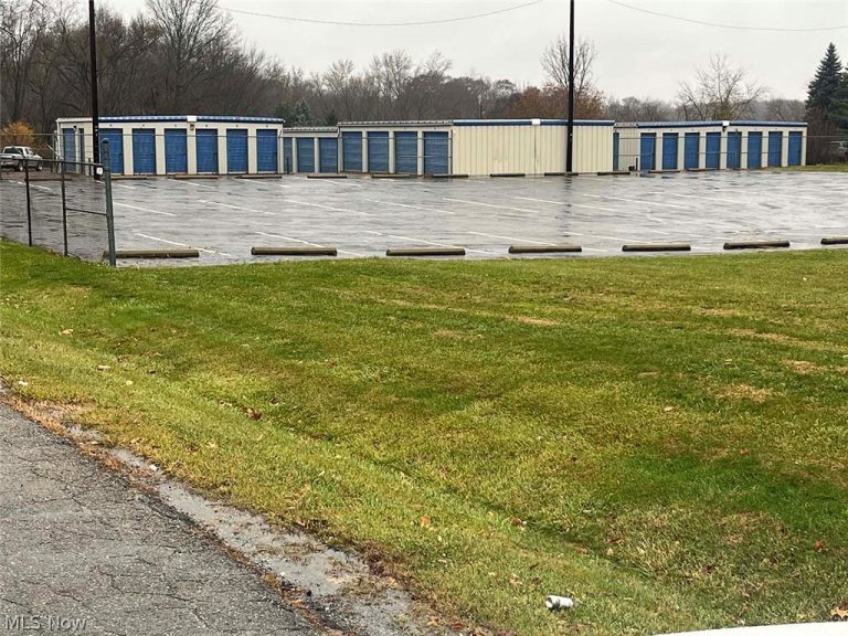 112 Shoreline Avenue, Canton, OH, 44708