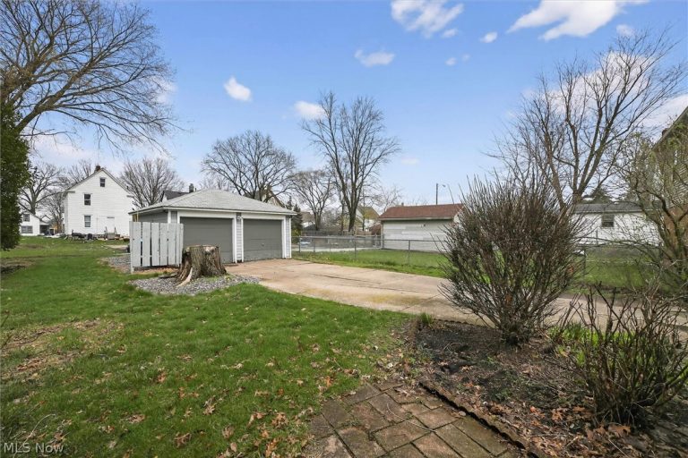322 28th Street, Lorain, OH - Photo 8