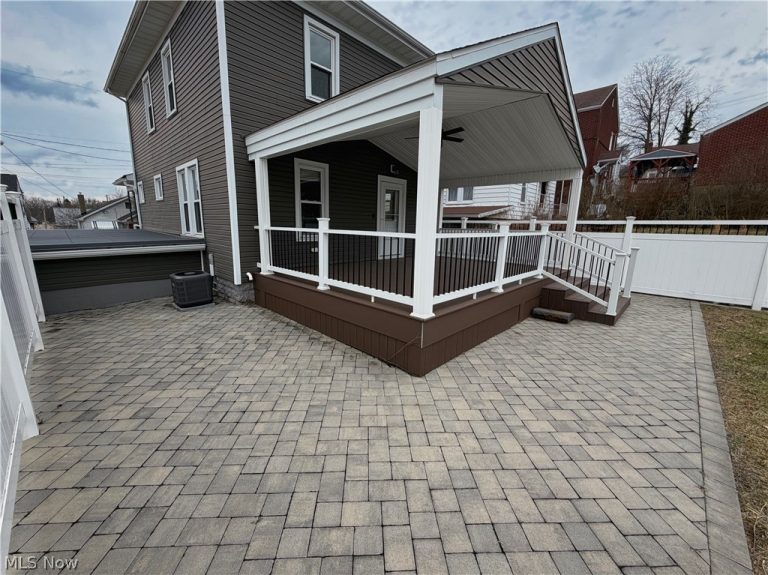 2012 Fairmont Avenue, Steubenville, OH - Photo 6