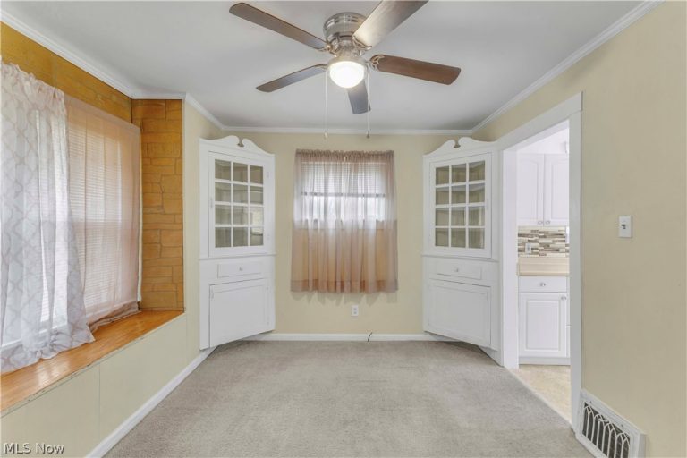 425 Frazier Avenue, Akron, OH - Photo 8