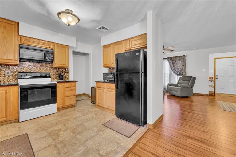 4205 Osage Street, Stow, OH - Photo 6