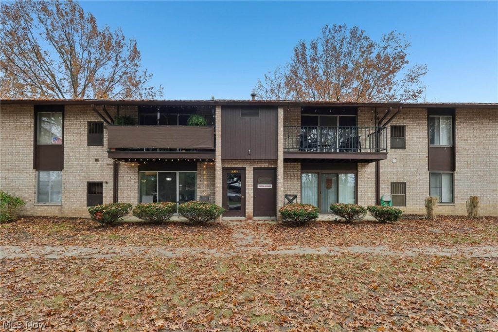 16495 Heather Lane #F103, Middleburg Heights, OH