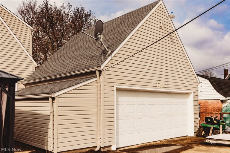 1012 Cambridge Road, Coshocton, OH - Photo 4