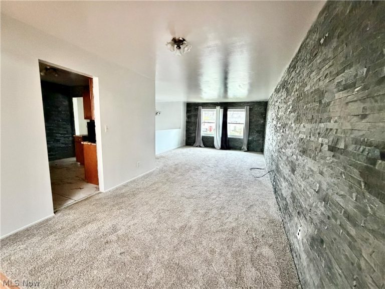 1766 Arthur Drive, Warren, OH - Photo 4