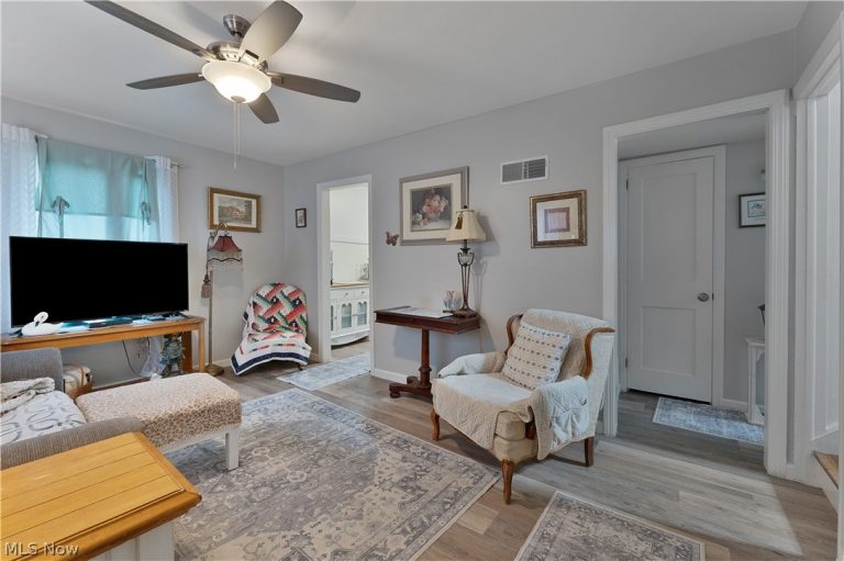 415 Glenellen Avenue, Youngstown, OH - Photo 4