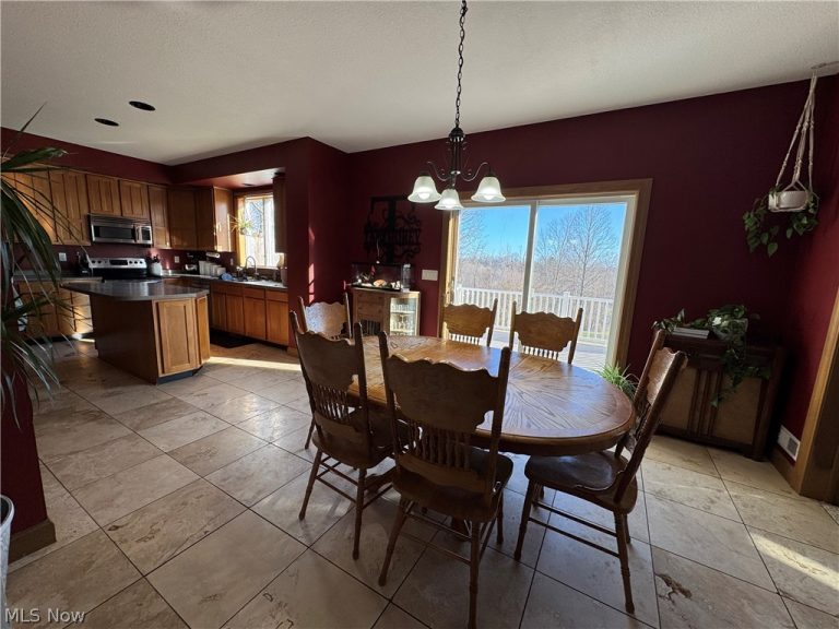 19129 Felton Road, Stewart, OH - Photo 6