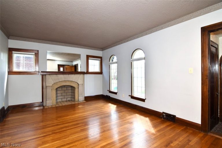 6222 Brookside Drive, Cleveland, OH - Photo 8