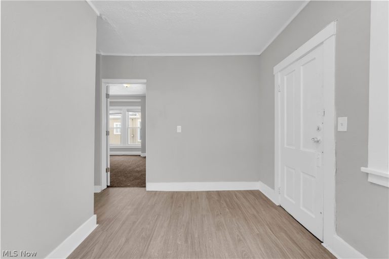 3877 31st Street, Cleveland, OH - Photo 4