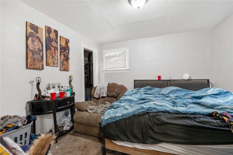 19830 Monterey Avenue, Euclid, OH - Photo 8