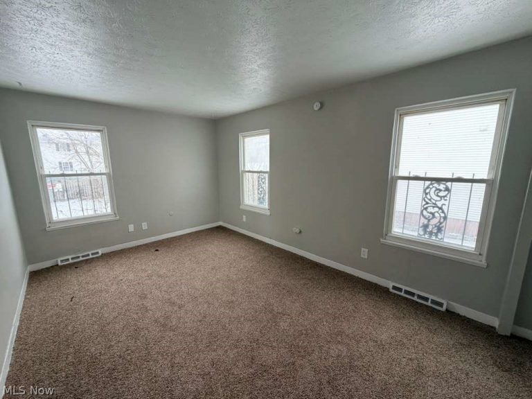 3060 Charles Carr Place, Cleveland, OH - Photo 6