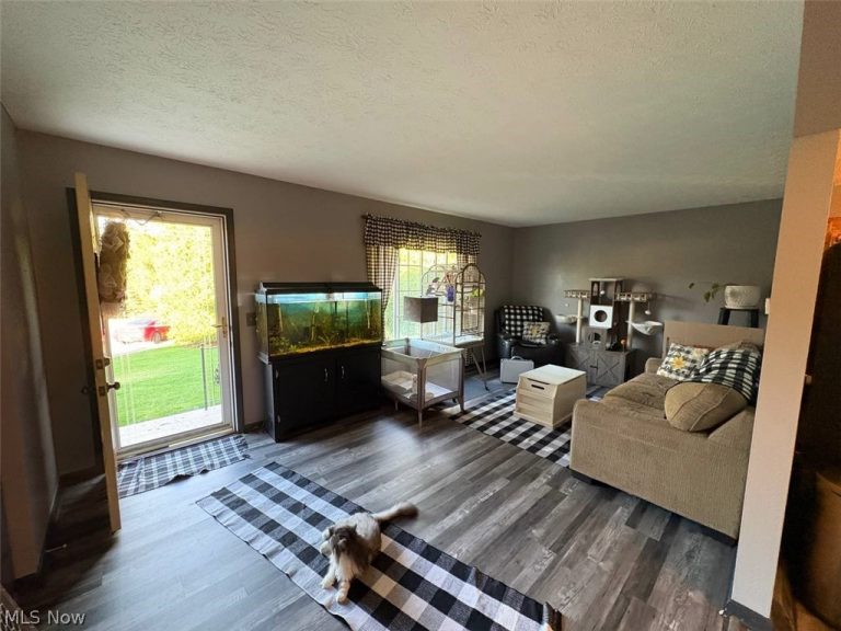 503 Meadowridge Avenue, Canton, OH - Photo 3