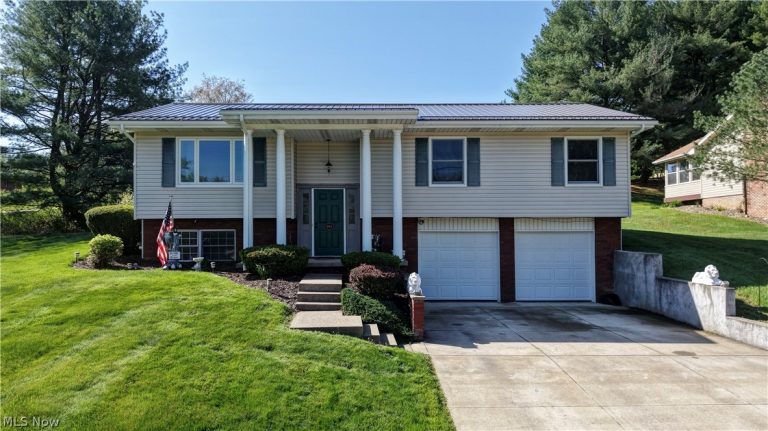 592 Hilan Avenue, New Philadelphia, OH, 44663