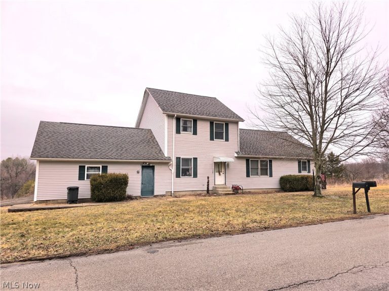 141 Meadowpark Drive, Cambridge, OH, 43725