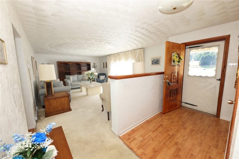 6291 Veterans Boulevard, Chester, WV - Photo 4