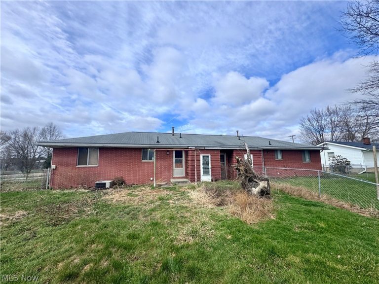 8974-8978 Wilverne Drive, Windham, OH - Photo 2