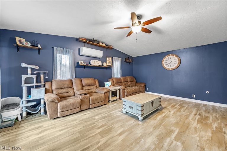 481 Steubenville Road, Carrollton, OH - Photo 2