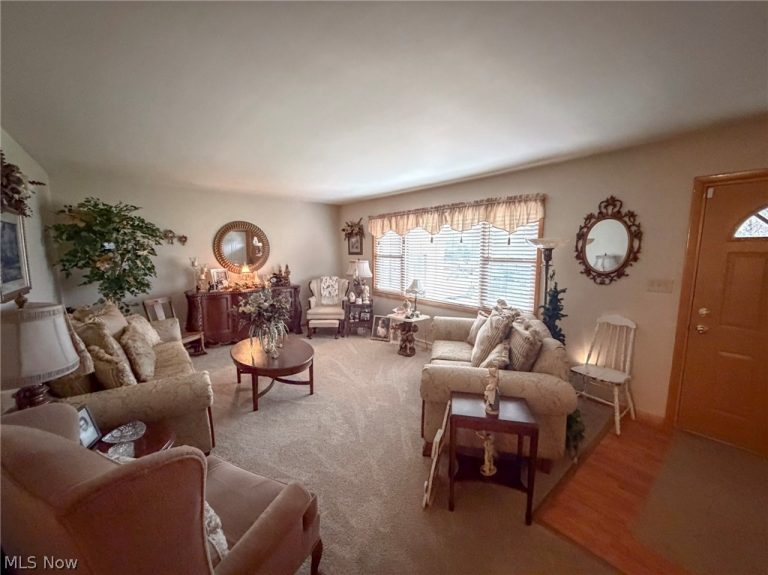5212 Calla Avenue, Warren, OH - Photo 2