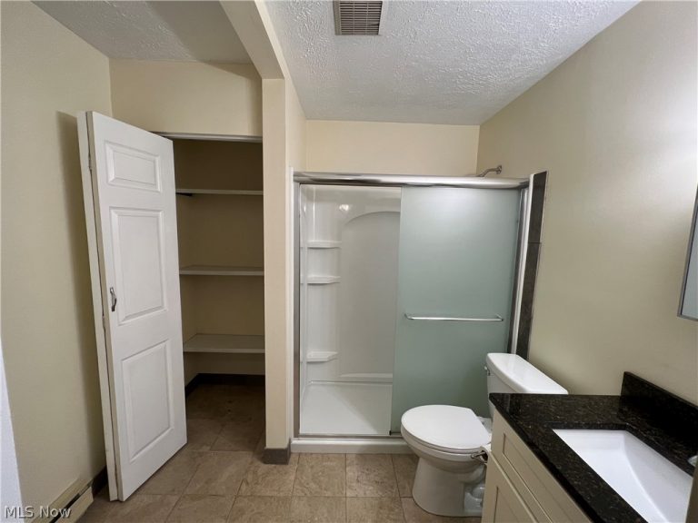 3695 Indian Run #1, Canfield, OH - Photo 4