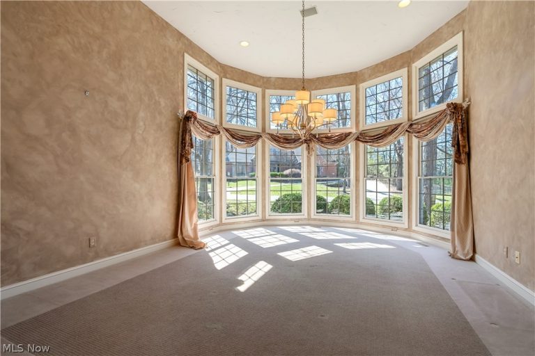 5412 Downingsgate Circle, Canton, OH - Photo 4