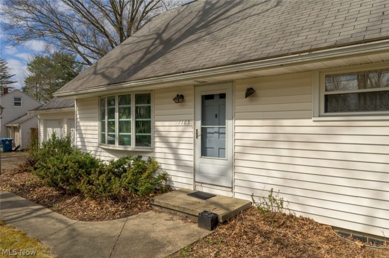 1165 Hampton Road, Kent, OH - Photo 3