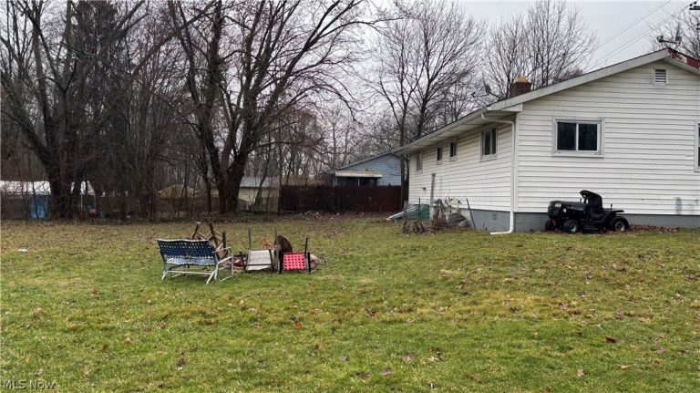 1212 Derbydale Road, Akron, OH - Photo 6