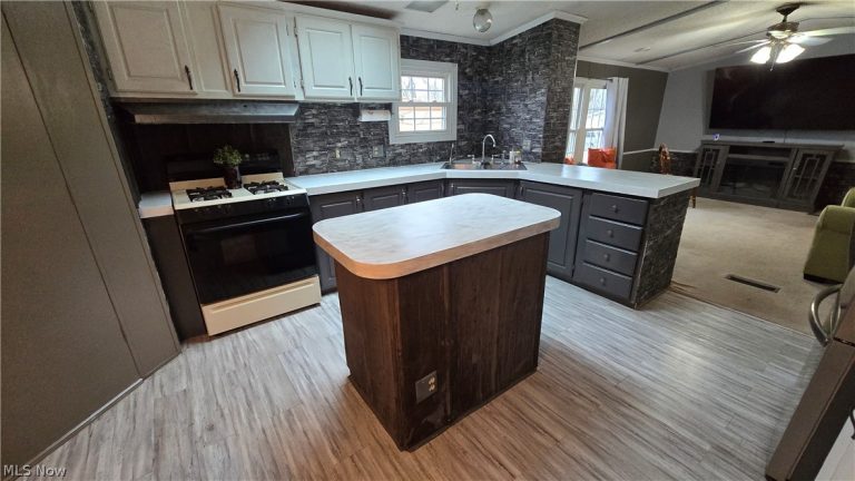 6465 Linda, Ravenna, OH - Photo 8