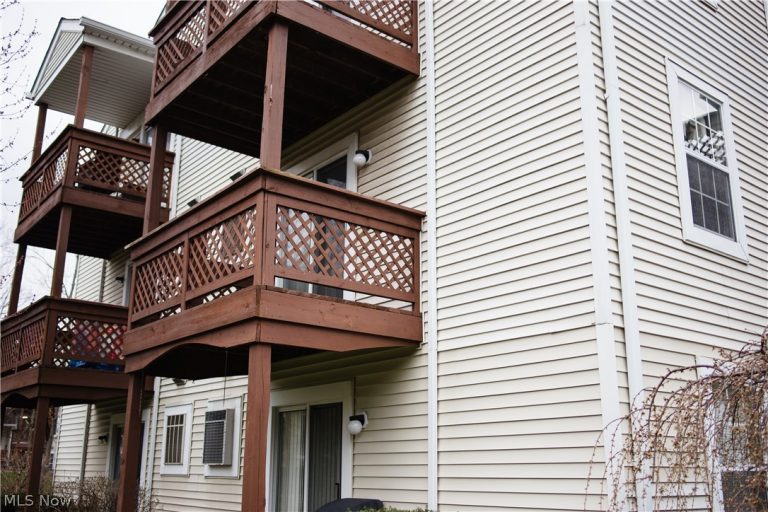 1304 Cedarwood Drive #A2, Westlake, OH - Photo 4