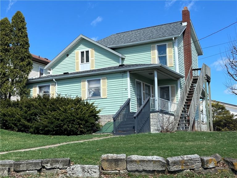 984 Main Street, Sugarcreek, OH - Photo 2