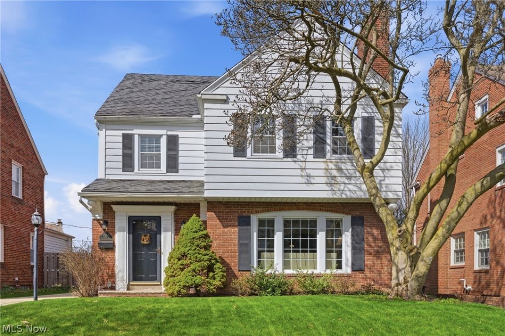 2552 Channing Road, University Heights, OH