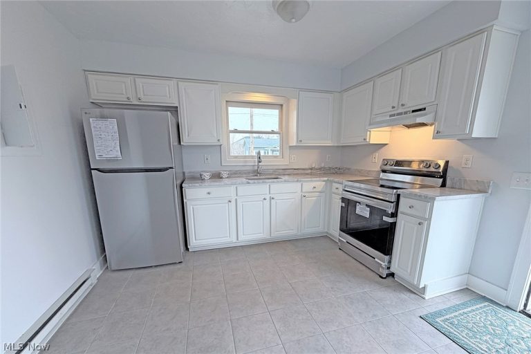 211 Orchard Lane, Kelleys Island, OH - Photo 5