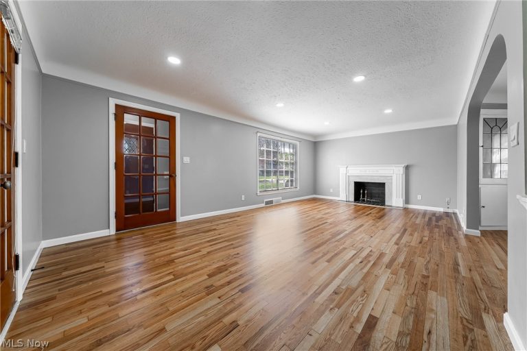 1384 Argonne Road, South Euclid, OH - Photo 2