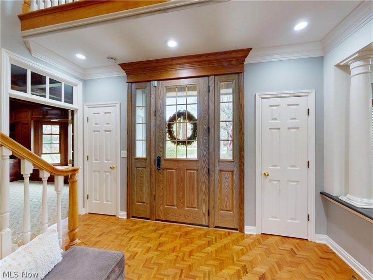 11205 Hampton Ridge Drive, Chardon, OH - Photo 2