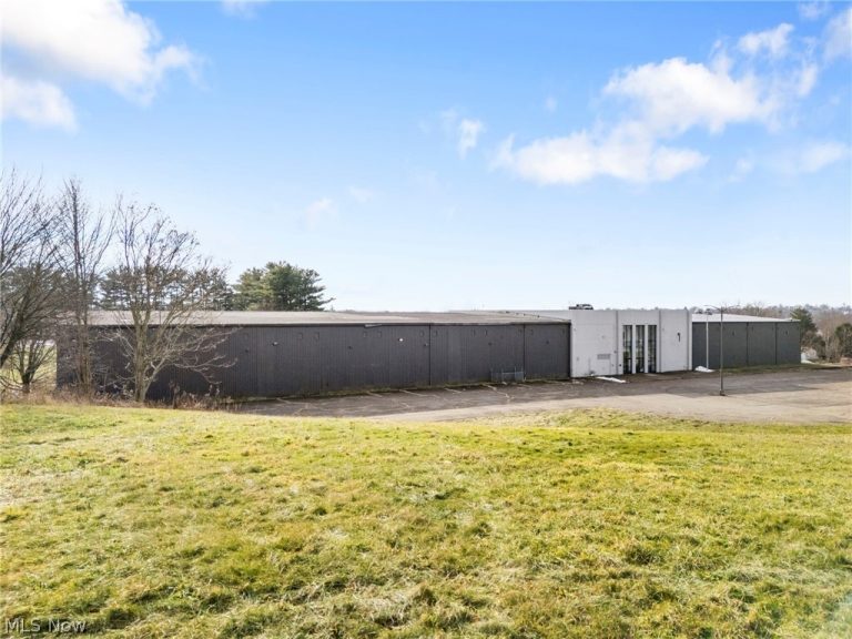 2600 25th Street, Canton, OH - Photo 2